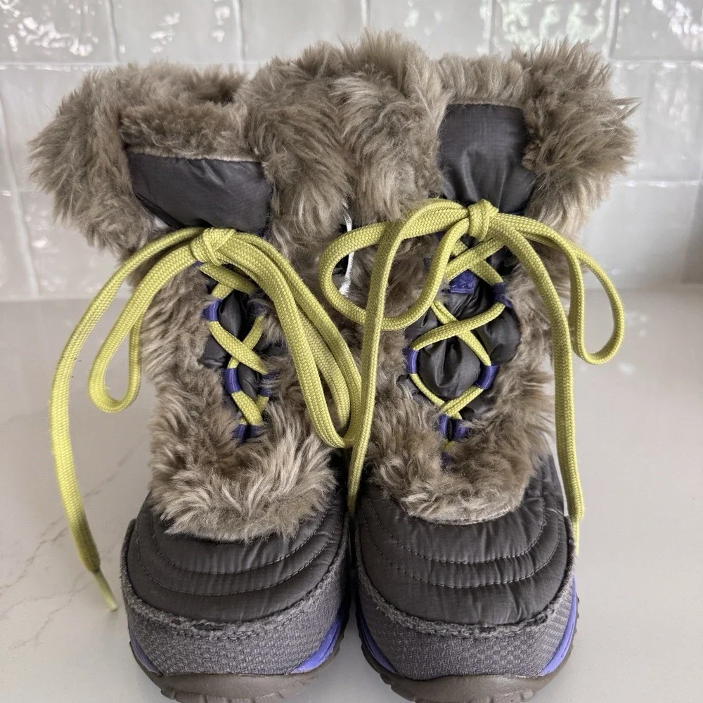 The North Face Alpenglow Snow Boots Girls Size 1 Gray Purple Goose Down Faux Fur